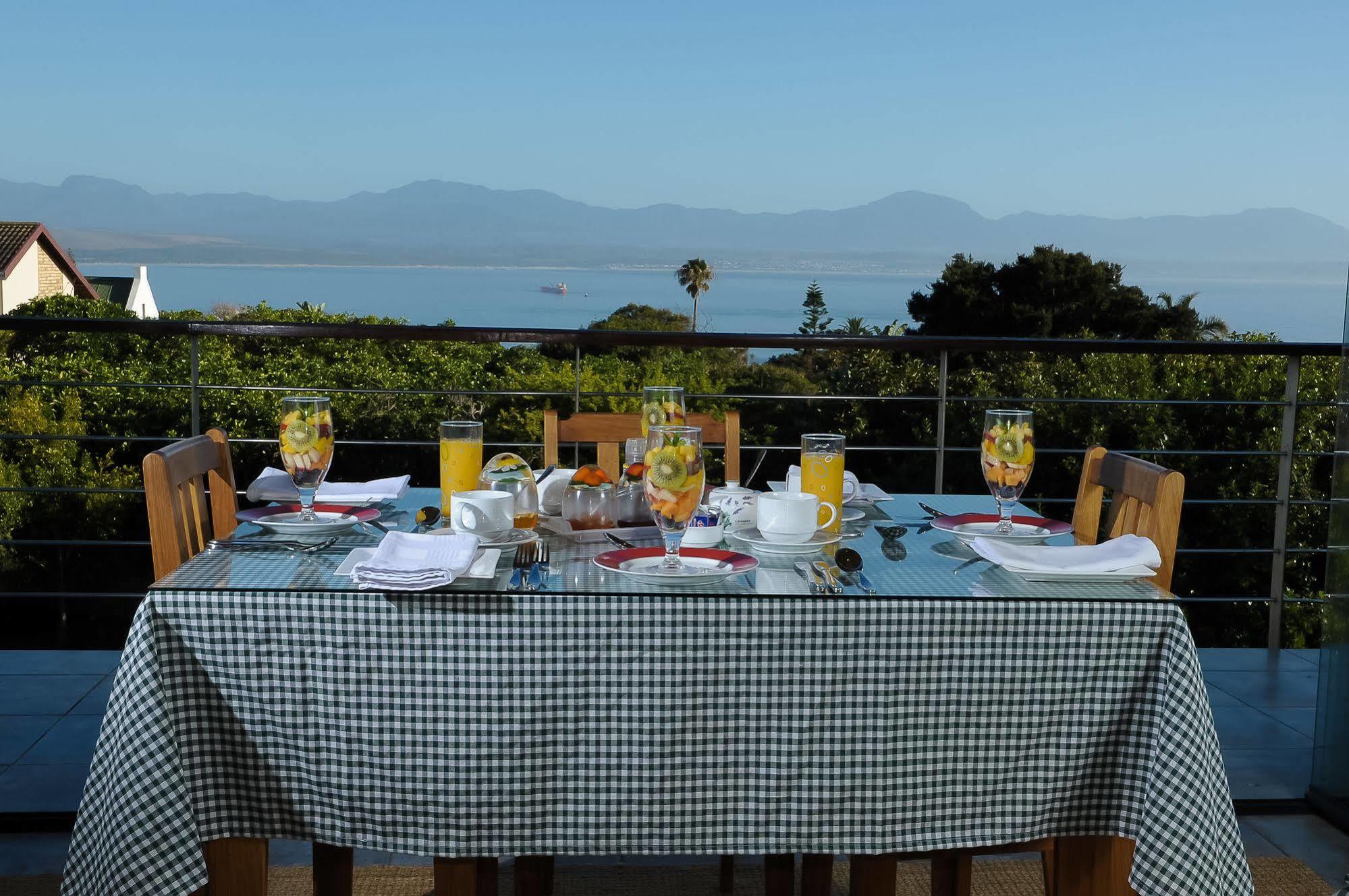 Linkside 2 Self-Catering Hotel Mossel Bay Bagian luar foto